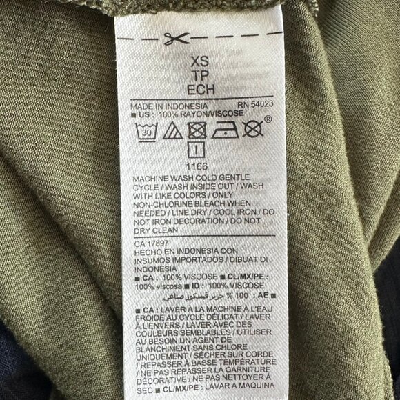 Old Navy green tank with gold cactus design XS - Picture 4 of 5